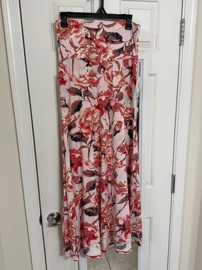 LulaRoe Maxi Skirt (S)